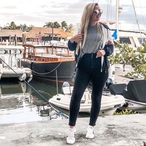 Meet your Posher, Corey